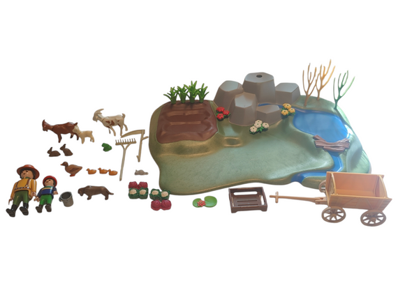 Playmobil Old Rare 3124 Superset Farm, including a child Playmobil Old Rare 3124 Superset Farm, including a child